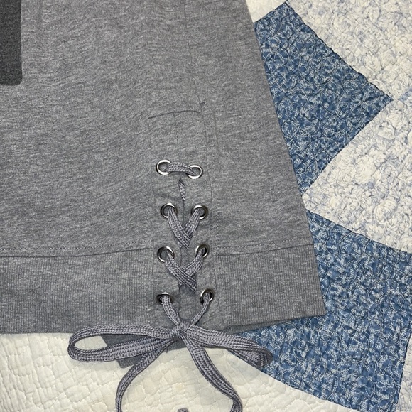 Vintage Looking Star Wars Brand Womens Sweatshirt Size Large - Picture 12 of 15